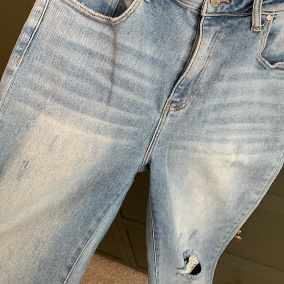 Risen Summer Days High Rise Light Vintage Wash Straight Leg Jeans - Picture 4 of 5